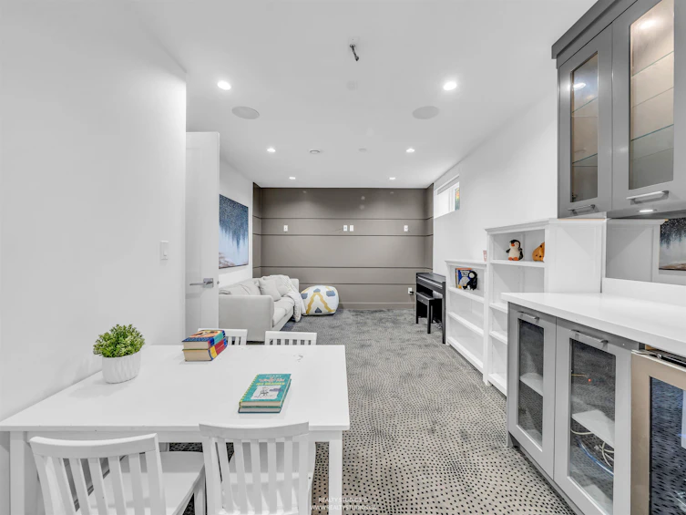 90 W 27th Avenue, Vancouver, BC, V5Y 2K3 - 32