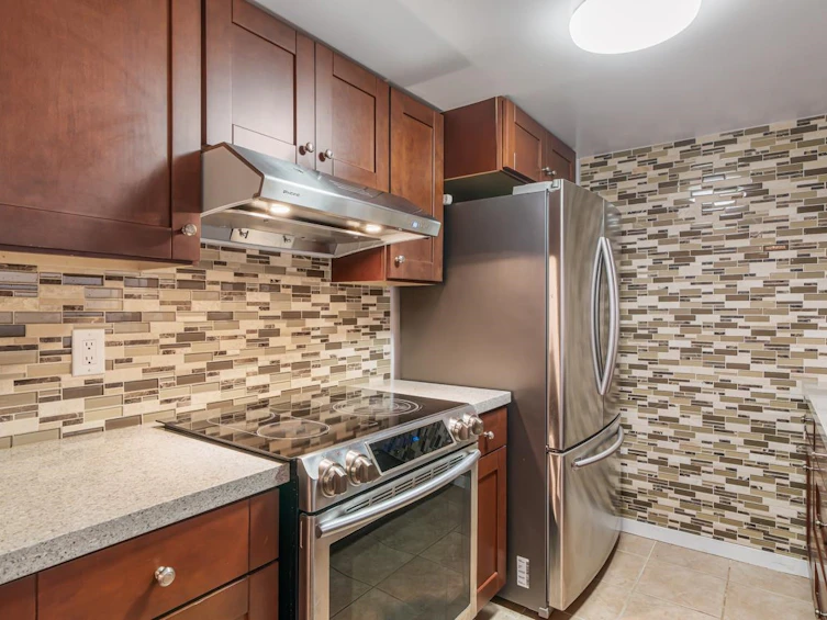205-1550 SW Marine Drive, Vancouver, BC, V6P 6A6 - 11