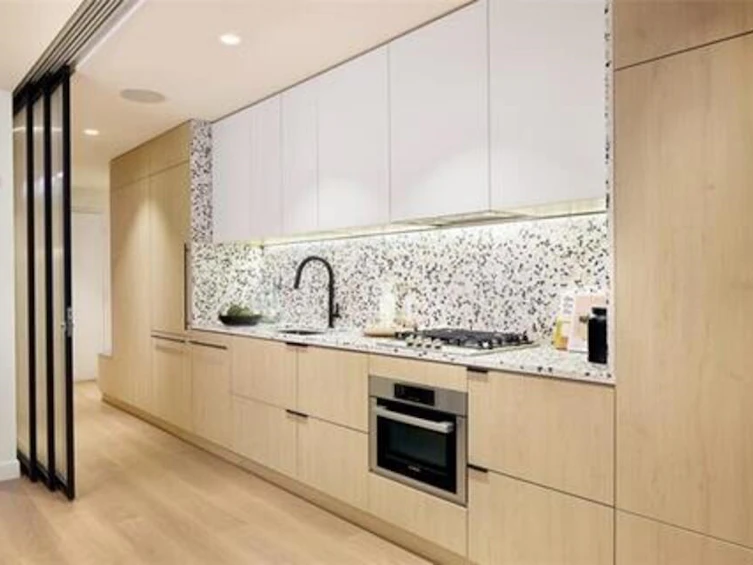 505-471 E Broadway Street, Vancouver, BC, V5T 1W9