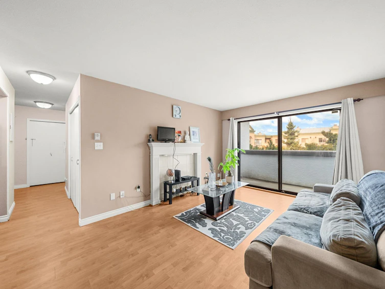330-7480 St. Albans Road, Richmond, BC, V6Y 2K6 - 4