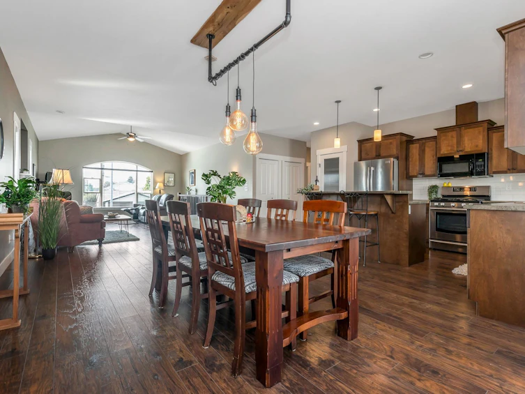 7148 Rochester Avenue, Chilliwack, BC, V2R 2P3 - 11