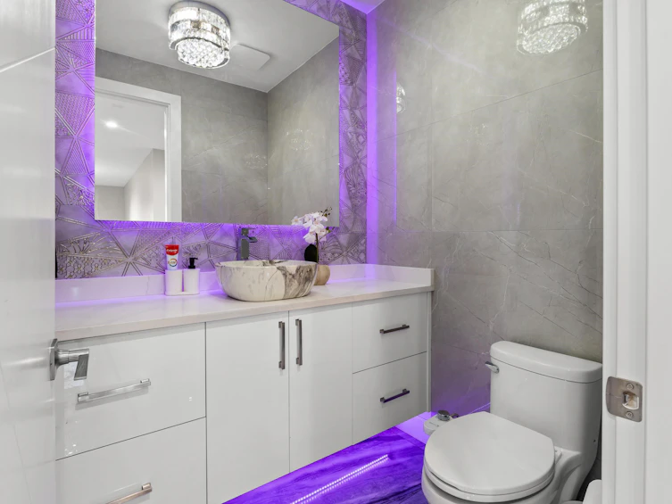11069 132 Street, Surrey, BC, V3T 3X1 - 11