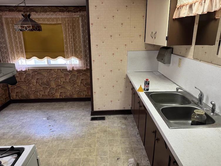 3058 Charles Street, Vancouver, BC, V5K 3B5 - 8