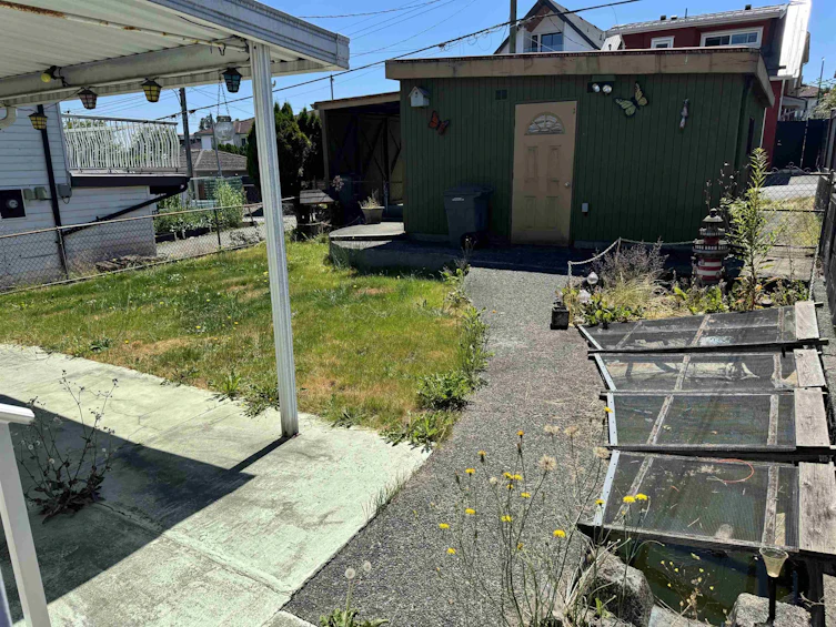3058 Charles Street, Vancouver, BC, V5K 3B5 - 14