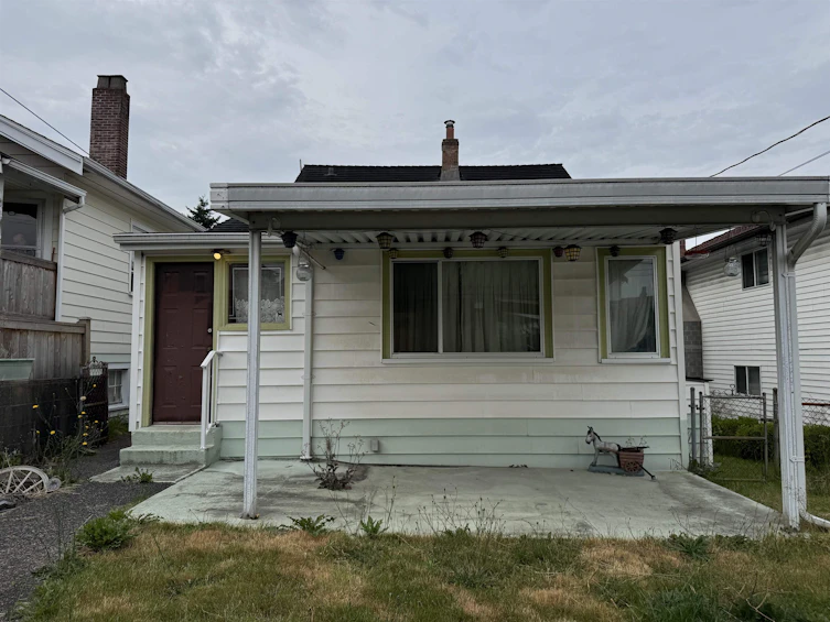 3058 Charles Street, Vancouver, BC, V5K 3B5 - 16