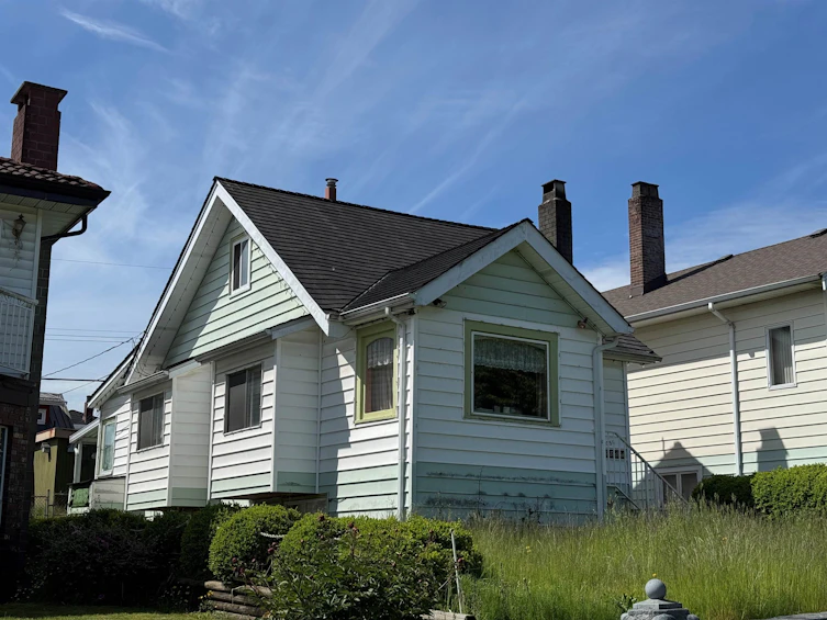 3058 Charles Street, Vancouver, BC, V5K 3B5 - 2
