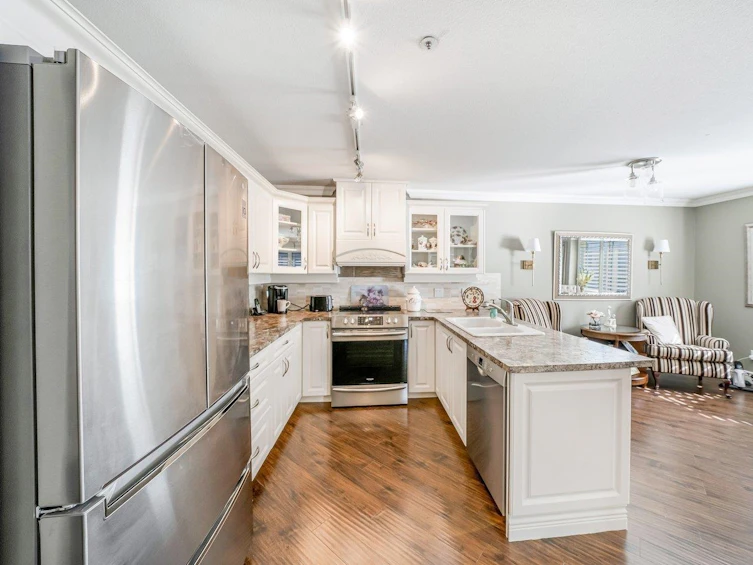211N-1100 56 Street, Delta, BC, V4L 2N2 - 12