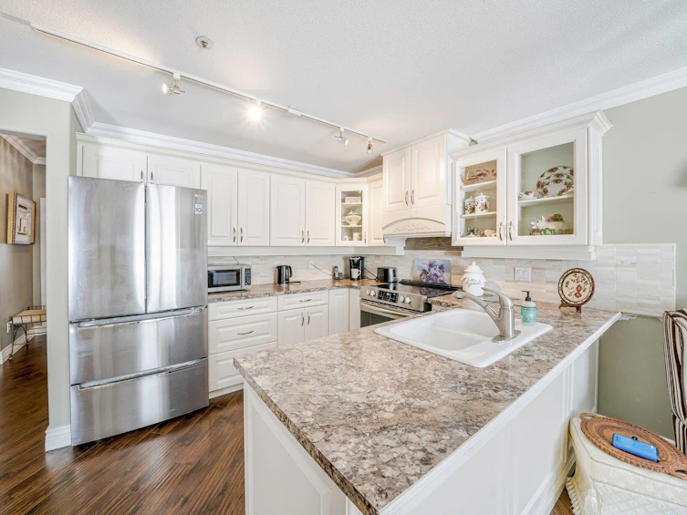 211N-1100 56 Street, Delta, BC, V4L 2N2 - 10