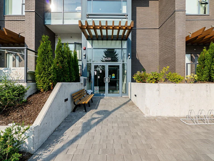 E302-10829 140 Street, Surrey, BC, V3R 0H4 - 3