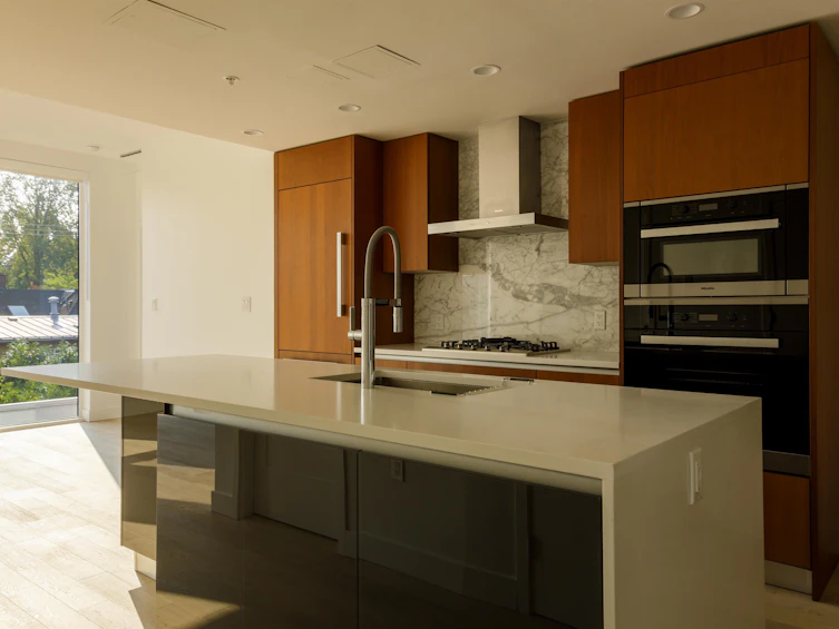 402-2888 Arbutus Street, Vancouver, BC, V6J 0J1