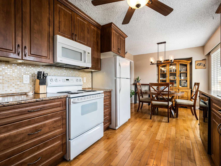 46086 Larter Avenue, Chilliwack, BC, V2P 6M6 - 11