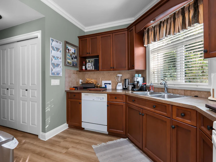 35179 Laburnum Avenue, Abbotsford, BC, V2S 8P3 - 38