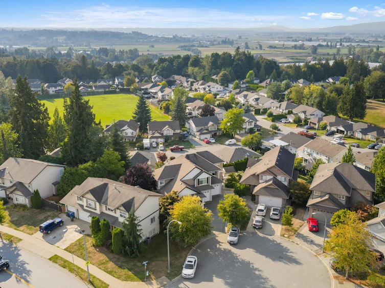 35179 Laburnum Avenue, Abbotsford, BC, V2S 8P3 - 3