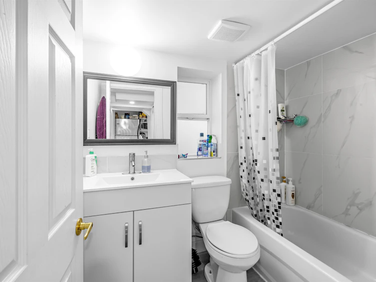 1722 E 41st Avenue, Vancouver, BC, V5P 1K6 - 35
