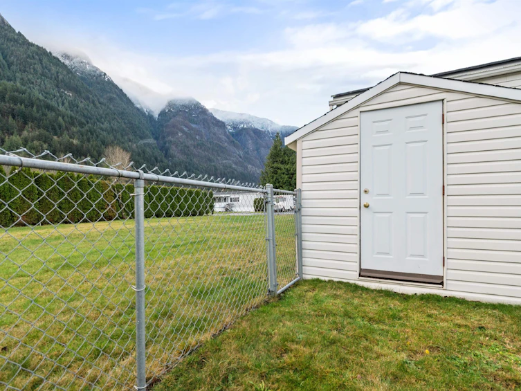 21-62790 Flood Hope Road, Hope, BC, V0X 1L2 - 21