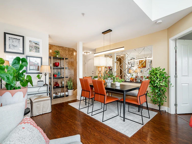 403-10188 155 Street, Surrey, BC, V3R 0R6 - 10