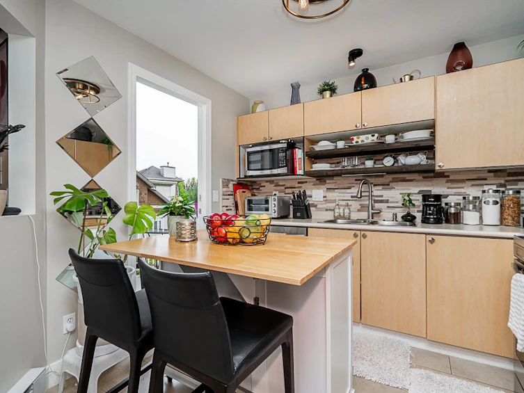 403-10188 155 Street, Surrey, BC, V3R 0R6 - 12