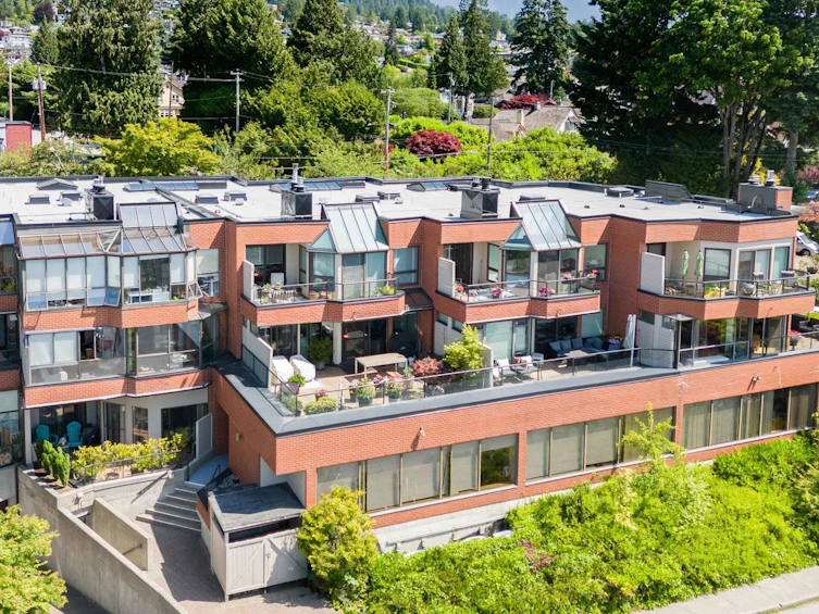 201-2408 Haywood Avenue, West Vancouver, BC, V7V 1Y1 - 35