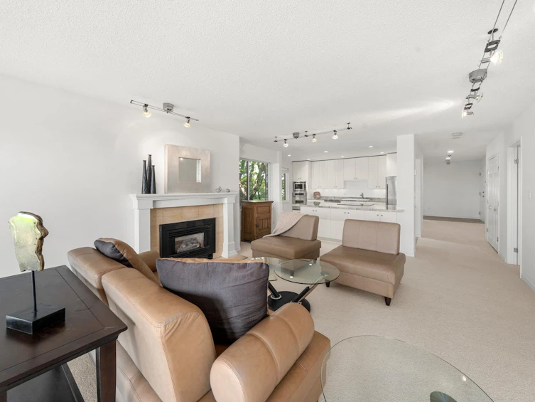 201-2408 Haywood Avenue, West Vancouver, BC, V7V 1Y1 - 5