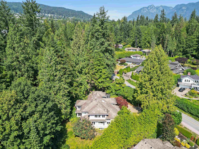520 Hadden Drive, West Vancouver, BC, V7S 1G7 - 3