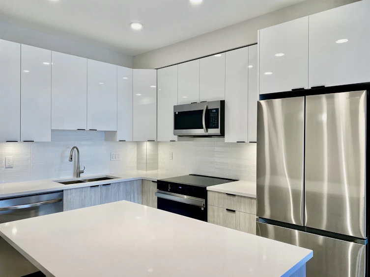 401-13458 95 Avenue, Surrey, BC, V3V 0H1 - 12