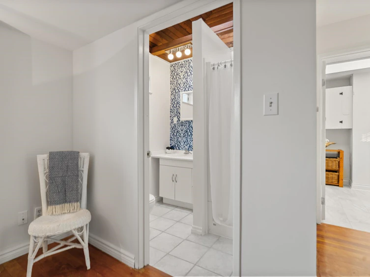 3060 Mcbride Avenue, Surrey, BC, V4A 3H1 - 22