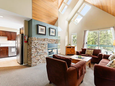208-4865 Painted Cliff Road - 2