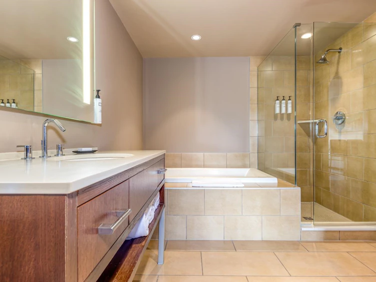 204C-2020 London Lane, Whistler, BC, V8E 0B6 - 6