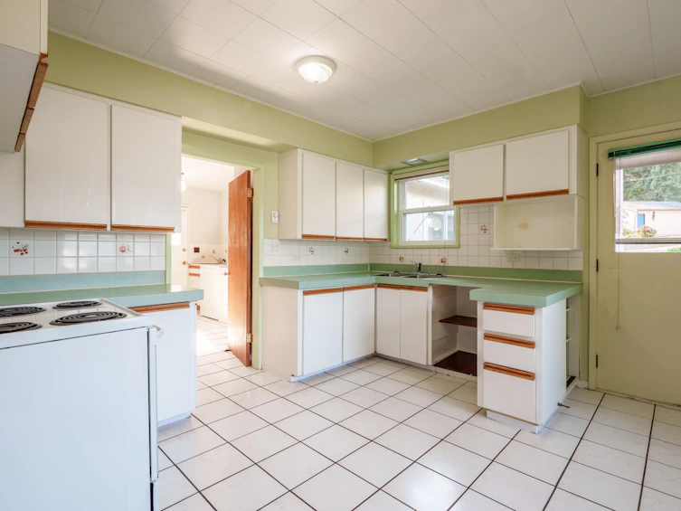 5883 Spray Street, Sechelt, BC, V7Z 0L7 - 26
