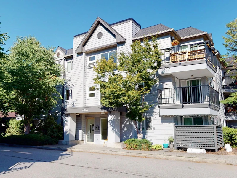 C210 - 40140 Willow Crescent, Squamish BC V8B 0M1