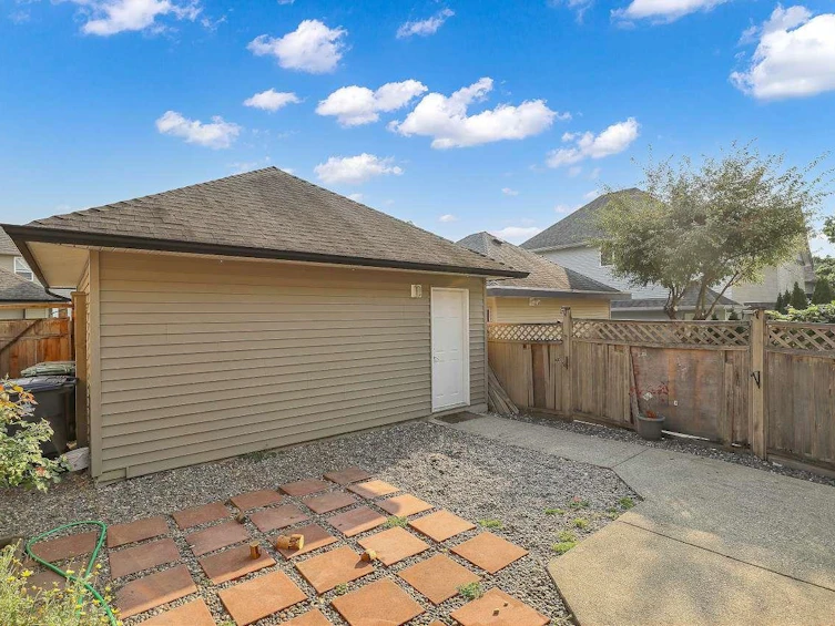 18990 72 Avenue, Surrey, BC, V4N 0A7 - 15