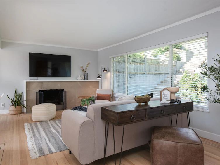 1179 Cloverley Street, North Vancouver, BC, V7L 1N7 - 7