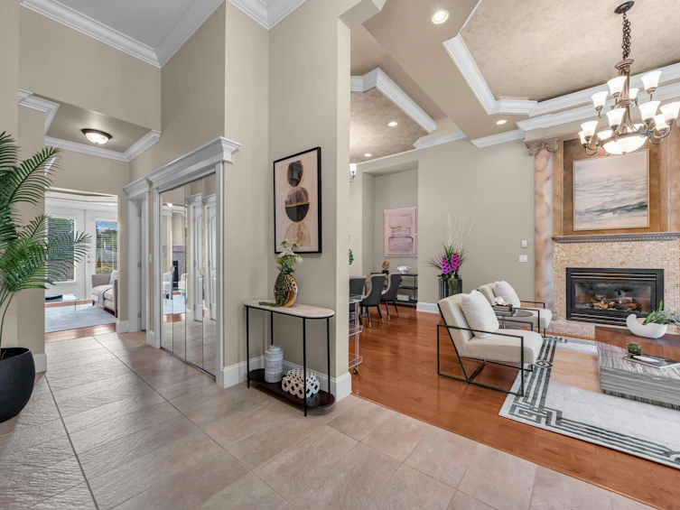 843 Canyon Boulevard, North Vancouver, BC, V7R 2J7 - 4