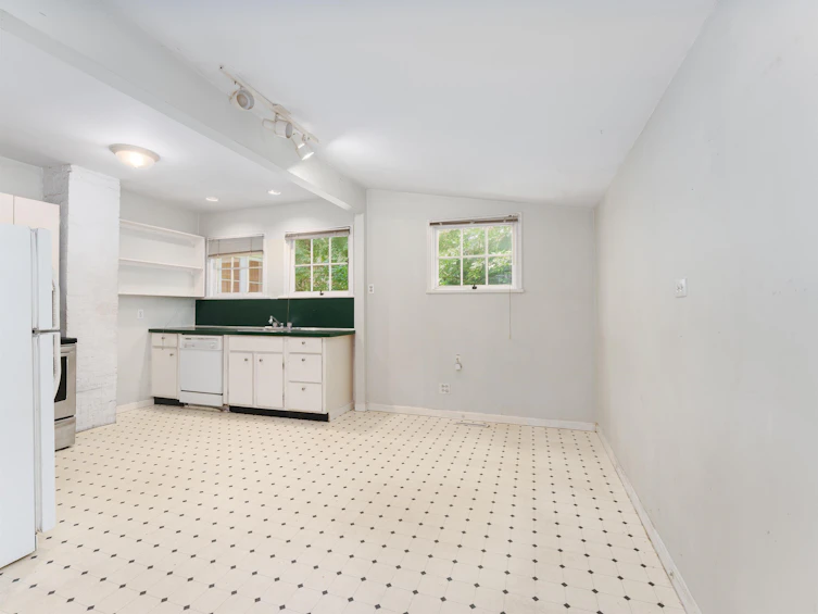 4150 Dollarton Highway, North Vancouver, BC, V7G 1A2 - 12