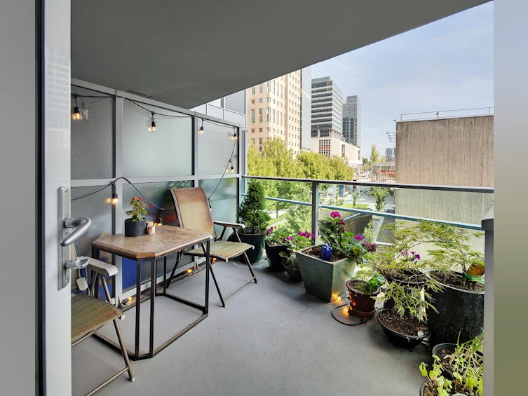 609-788 Hamilton Street, Vancouver, BC, V6B 0E9 - 2