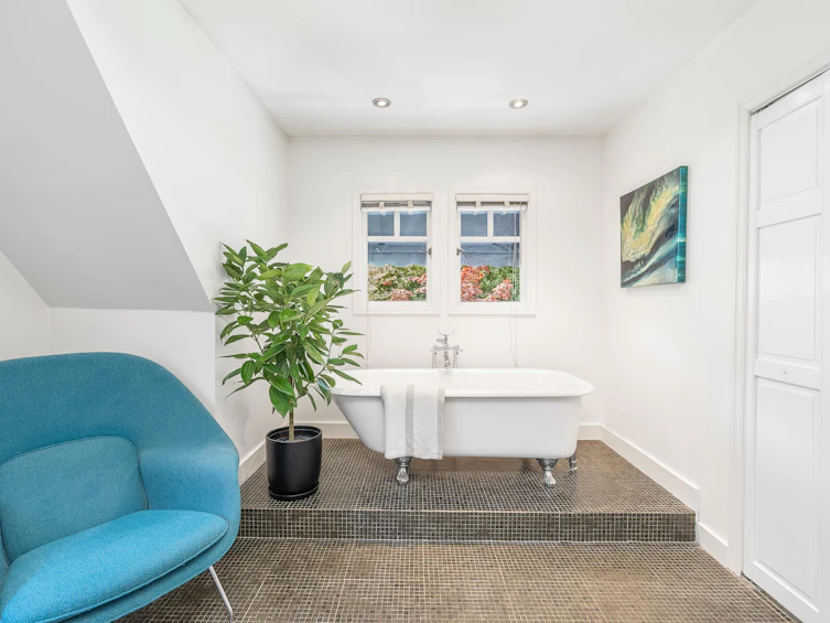 4678 W 9th Avenue, Vancouver, BC, V6R 2E4 - 9