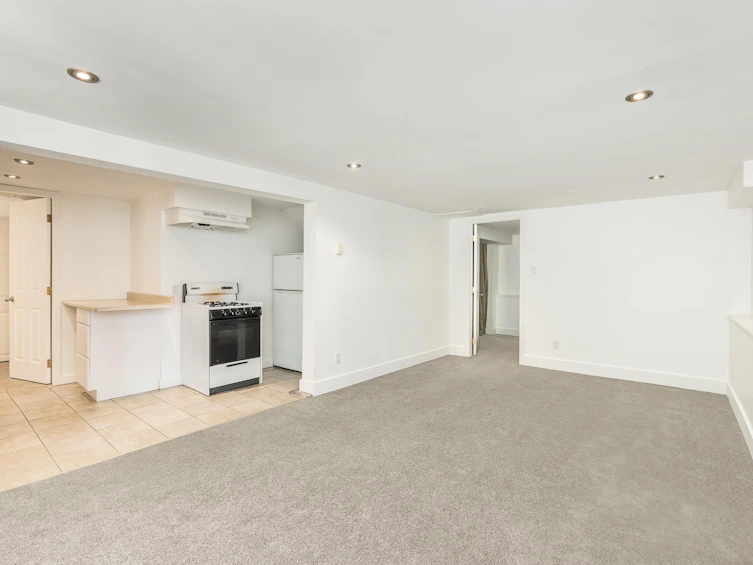 4678 W 9th Avenue, Vancouver, BC, V6R 2E4 - 20