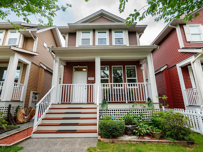 24200 102a Avenue, Maple Ridge BC V2W 2E4