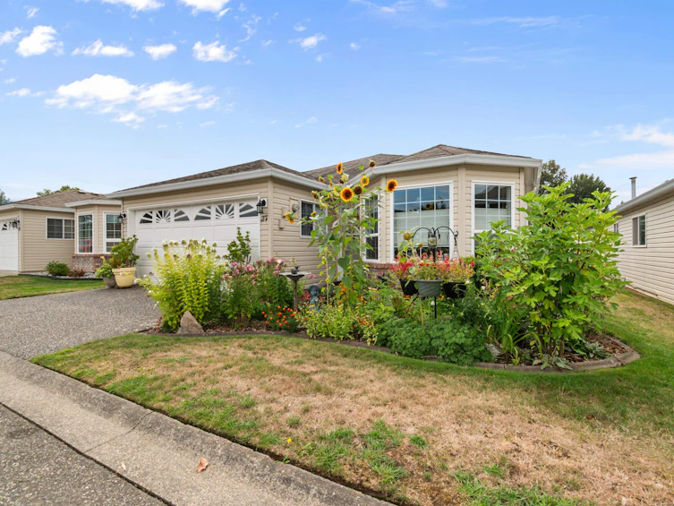 27-8500 Young Road, Chilliwack, BC, V2P 4P1