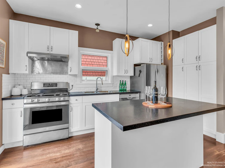 251 E 21st Avenue, Vancouver, BC, V5V 1P9 - 8