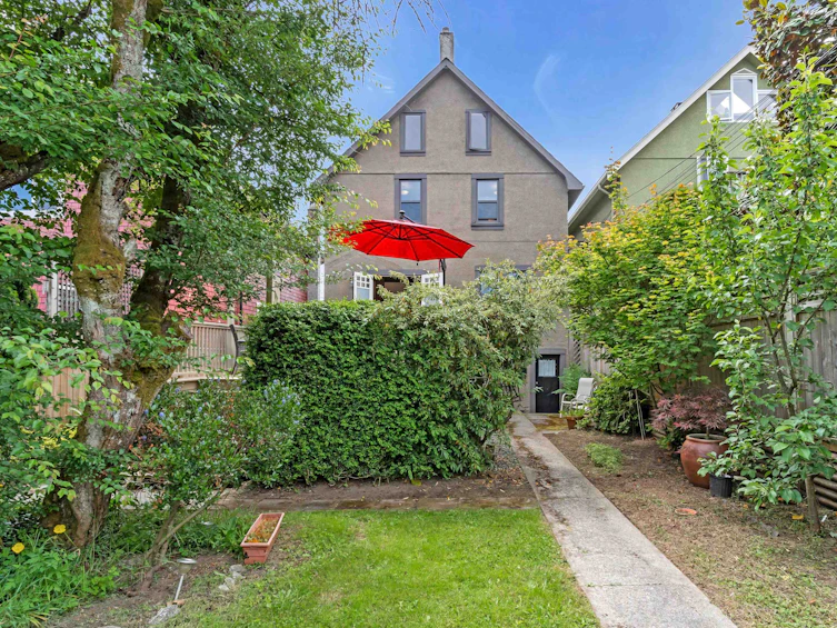 251 E 21st Avenue, Vancouver, BC, V5V 1P9 - 36