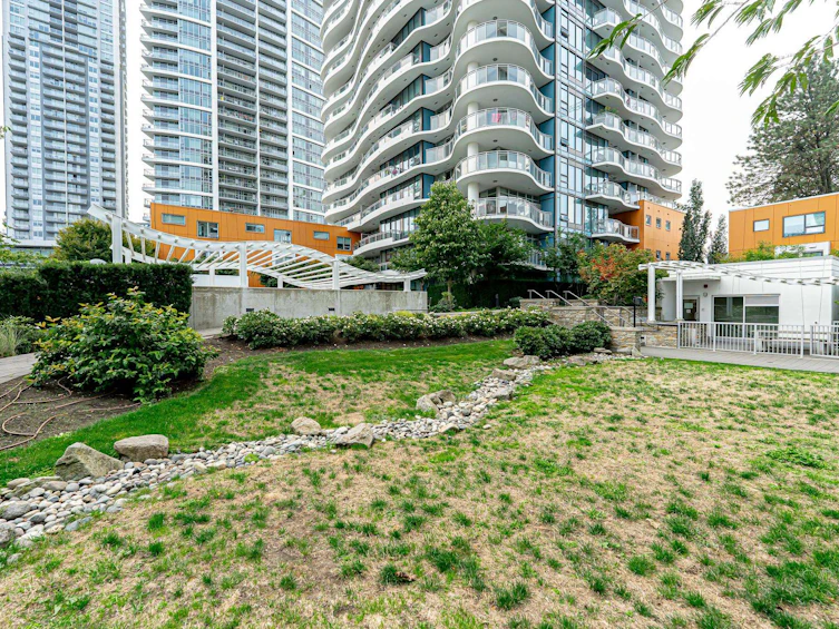 806-13318 104 Avenue, Surrey, BC, V3T 1V4 - 7