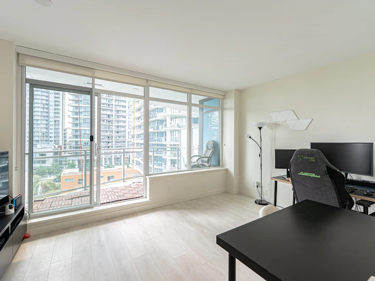 806-13318 104 Avenue, Surrey, BC, V3T 1V4 - 14
