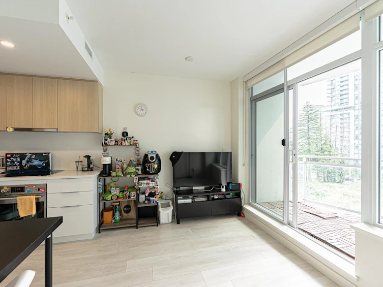 806-13318 104 Avenue, Surrey, BC, V3T 1V4 - 16