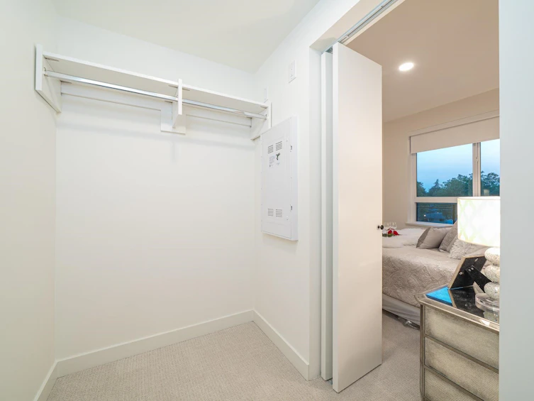 606-13439 94a Avenue, Surrey, BC, V3V 0G9 - 9