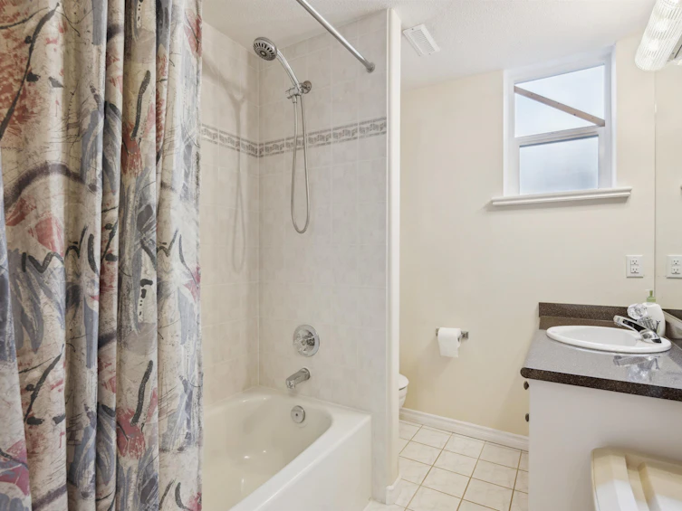 2525 Sapphire Place, Coquitlam, BC, V3E 2Z1 - 33