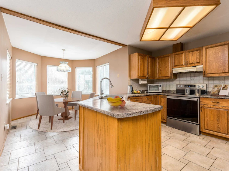 133 Warrick Street, Coquitlam, BC, V3K 5L3 - 5