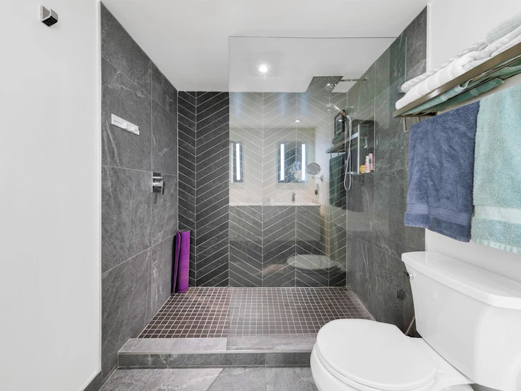 704-1450 Pennyfarthing Drive, Vancouver, BC, V6J 4X8 - 17