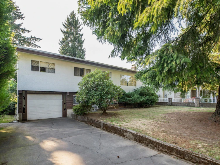900 Porter Street, Coquitlam, BC, V3J 5C2 - 2
