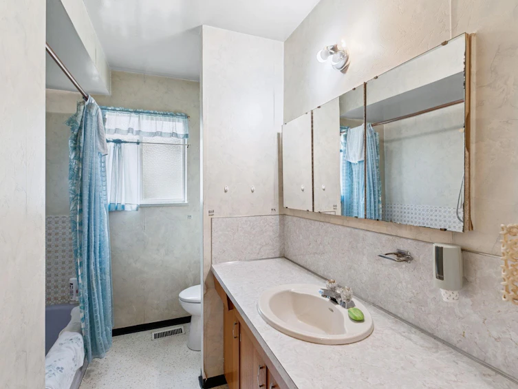 900 Porter Street, Coquitlam, BC, V3J 5C2 - 29